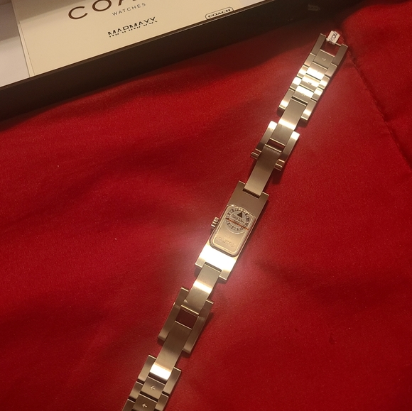 Coach Watch - Picture 5 of 6